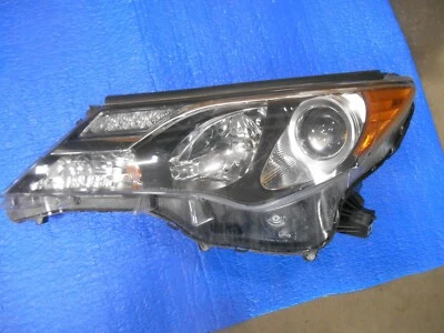 Conjunto de faros-regular derecho TYC 20-9421-00 se adapta a 13-15 Toyota RAV4 Foto 1 de 4