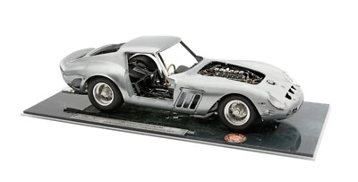 CMC 1:18 Ferrari 250 GTO RHD Sondermodell Techno Classica 2024 CMC M-272 LE 400 - Bild 1 von 4