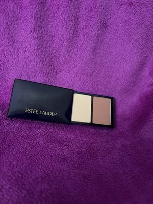 Rubor Estee Lauder Todo el Día Natural Color de las mejillas Desierto/Polvo Translúcido Foto 1 de 4