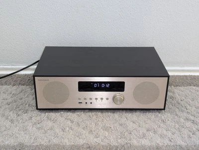 Insignia All in One Shelf System Model NS-HAIOR18 CD Player Bluetooth WORKS! - Image 1 of 4