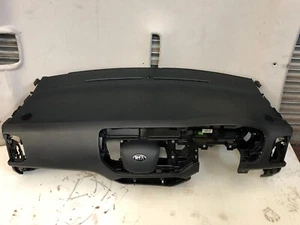 KIA RIO 2016 MK3 1.4 CRDI ARMATURENBRETT VERKLEIDUNG / BEIFAHRER- & FAHRERAIRBAG /2011-17 - Bild 1 von 15