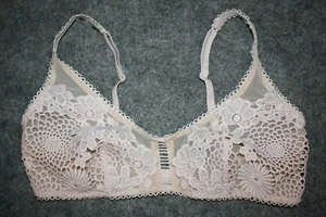 Victoria's Secret Dream Angels No Wire Bralette Pink Lace XS - Picture 1 of 3