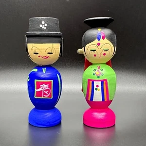 Muñecas coreanas de madera para boda Kokeshi 4 1/2" pintadas a mano novia novio NUEVAS EN CAJA - Imagen 1 de 5