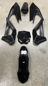 KIT CARROCERÍA COBRA MOTO CX50 NUEVO TODO NEGRO 2021-ACTUAL FWE TKFW2021BLK - Imagen 1 de 1