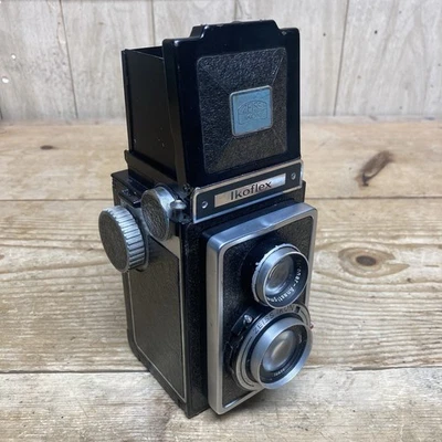 Zeiss Ikon IKOFLEX TLR Camera w/Novar 75mm F3.5 Lens UNTESTED - AS IS, No Return - Image 1 of 4