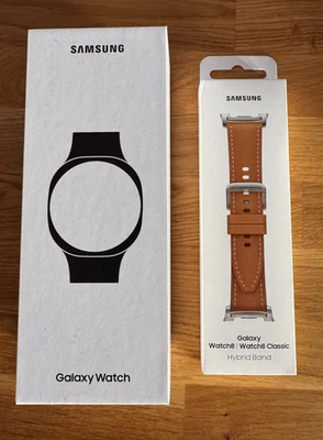 Samsung Watch 8 40mm Graphite and Hybrid Strap SM-L320N and ET-SLL50 BRAND NEW - Image 1 of 4