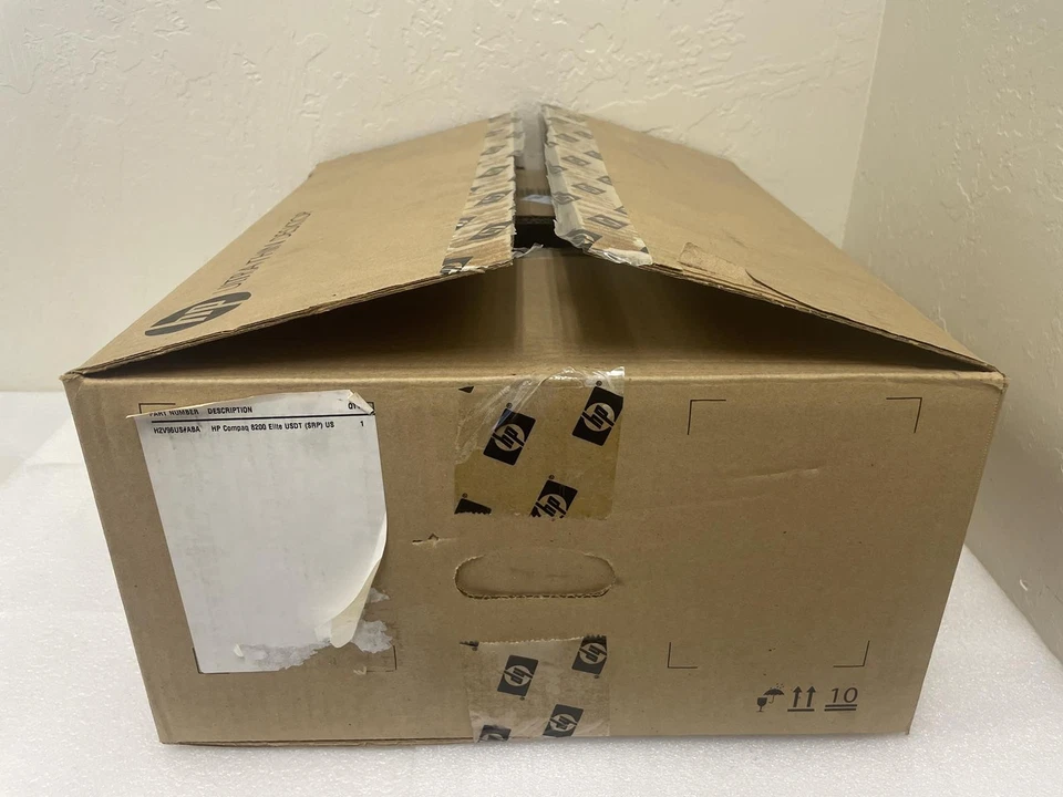 HP COMPAQ 8200 ELITE DESKTOP, i7-2600S, 8GB DDR2, 500GB HDD - Image 1 of 4