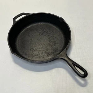 SARTÉN DE HIERRO FUNDIDO LODGE 8SK-10" #3 con mango de asistencia, hecha en EE. UU. Sazonada - Imagen 1 de 8