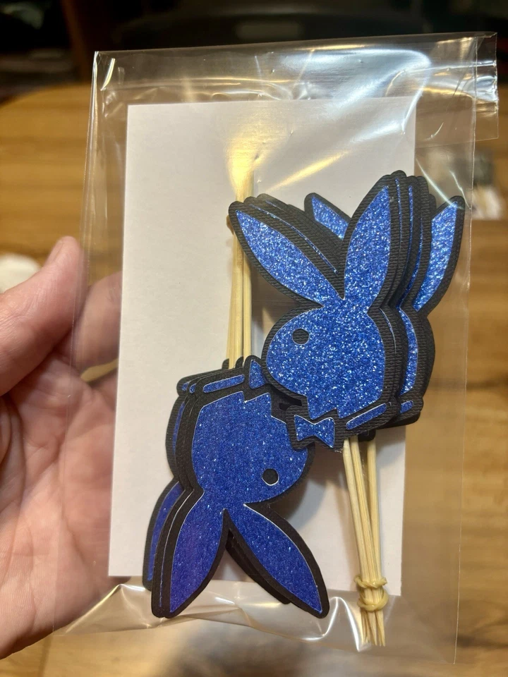 Lote de 12 enfeites de cupcake Playboy Bunny comemoração de aniversário azul brilhante - Imagem 1 de 1