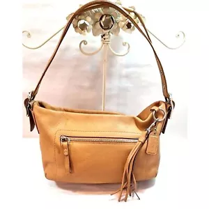 Borsa a tracolla Coach in pelle beige - Foto 1 di 16