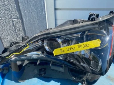 Faro izquierdo Lexus RC300 2016 Foto 1 de 4