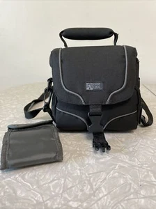 Padded Black CASE LOGIC Compact Camera~Camcorder Bag w/Strap. Pockets. Handle. + - Picture 1 of 7