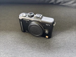 Panasonic Lumix DMC-GF1 Body Gehäuse MFT Micro Fourthirds Digitalkamera - Bild 1 von 4