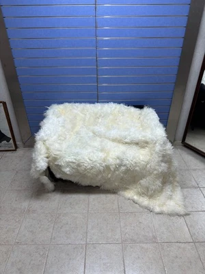 Natural White Mongolian Fur Throw Real Fur Bedspread / Blanket Rug Carpet - Image 1 of 4