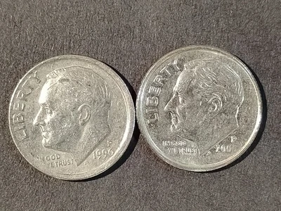 Two Roosevelt Dimes Broad Struck 1990P & 2000P Both Circulated Condition  - Image 1 of 4