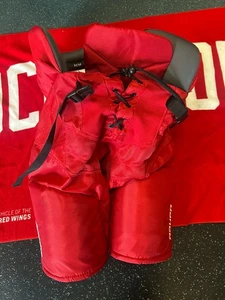 New NHL Detroit Red Wings Pro Stock Bauer Nexus Hockey Pants Sr. Medium Stadium - Picture 1 of 4