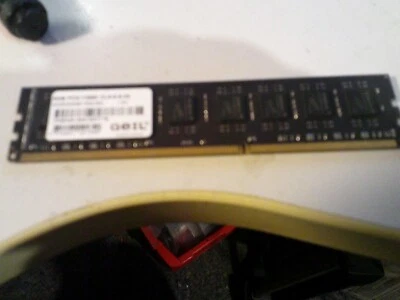 1 x 8GB Geil BLACK DRAGON DDR3 RAM 1333MHz PC3-10660U CL9 GNB332GB1333C9Q LED - Bild 1 von 2