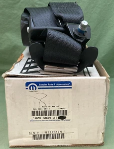 Cinturón de seguridad exterior delantero izquierdo nuevo genuino mopar 1hz05dx9a1 2011-2023 - Imagen 1 de 7