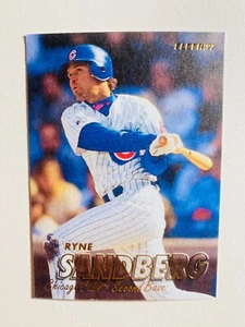 Tarjeta de béisbol Fleer #282 Ryne Sandberg 1997 casi nueva-como nueva MLB - Imagen 1 de 1