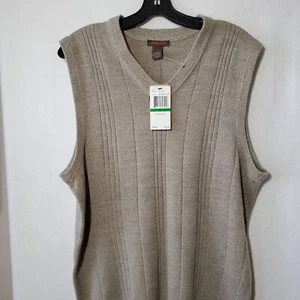 Dockers Sweater Vest Men Large V-Neck Sleeveless Beige Acrylic Extra Soft NWT - Picture 1 of 11