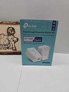 TP Link AV1000 Passthrough Powerline Starter Kit Extend Ethernet TL-PA7017P - Afbeelding 1 van 9