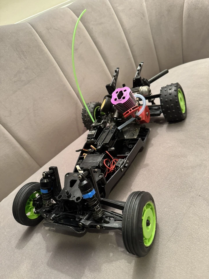 Vintage Kyosho Sandmaster 10 1/10 2wd Nitro RC Car / Buggy - Spares or Repairs - Image 1 of 4