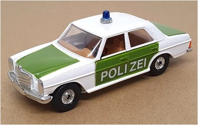 Corgi 1/36 Scale Diecast 412 - Mercedes Benz 240D Police - Green/White - Image 1 of 4