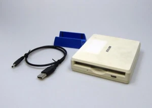 Function tested / USB-powered 3.5 inch 640MB Buffalo MO-drive with stand - Afbeelding 1 van 9