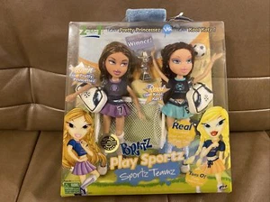 NEW Bratz 2006 Play Sportz Teamz Soccer Yasmin Roxxi Doll TEAM PRETTY PRINCESSES - Picture 1 of 4