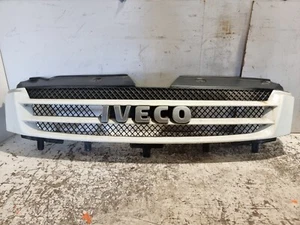 Parrilla delantera Iveco Daily 2009 MK2 Facelift 38028010105 - Imagen 1 de 19