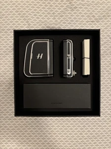 Hasselblad 907X CFV II 50C (Mint - In Original Box) + Extras - Picture 1 of 19