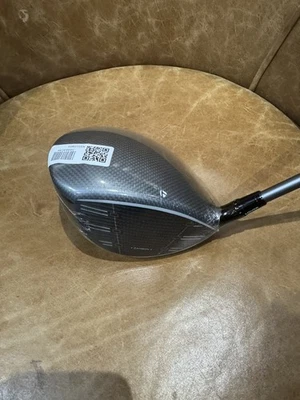 Controlador Taylormade Qi35 Max 10,5 grados, diestro, flexión rígida (NUEVO) - Imagen 1 de 3