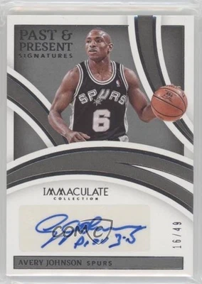 2021-22 Panini Inmaculado Pasado y Presente Firmas/49 Avery Johnson Automático Foto 1 de 2