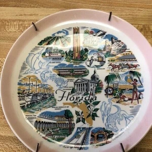FLORIDA Vintage Souvenir Plate- Sanders Mfg Co -Pink MCM Landmarks w/Hanger - Picture 1 of 4