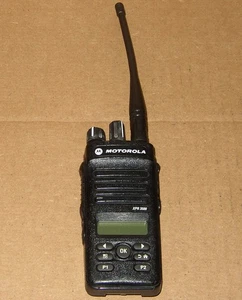 Motorola XPR3500 UHF 403-512MHz Digital Radio AAH02RDH9JA2AN *Clean, Untested* - Foto 1 di 6