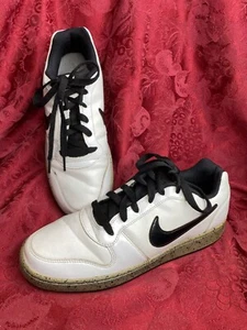 Nike Ebernon uomo basse bianche nere accenti e suola grigio cemento taglia 8 CK0034-100 - Foto 1 di 12