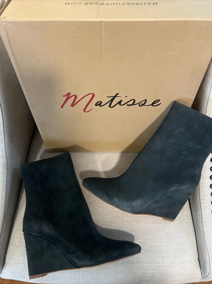 NUEVO EN CAJA Botas Matisse Kaia Azul Marino Gamuza Tacón de Cuña Punta Para Mujer Talla 9M 9 Foto 1 de 4