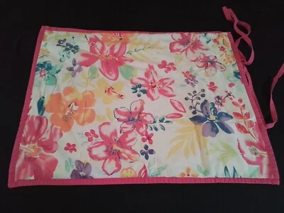 Almohada Pottery Barn Teen Std farsa brillante floral hibisco Hawaii zigzag botánico Foto 1 de 4