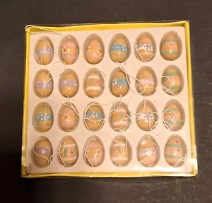 24 Vintage Miniatur Holz Osterei Ornamente 7/8" Midwest Imports - Bild 1 von 2