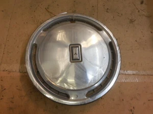 82-87 Olds Firenza OEM 13" Hubcap Wheel Cover G1028 - Picture 1 of 2