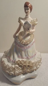 VTG Hand Made Romania PORCELAIN LACE VICTORIAN FIGURINE Apulum Lucru Manual - Picture 1 of 12