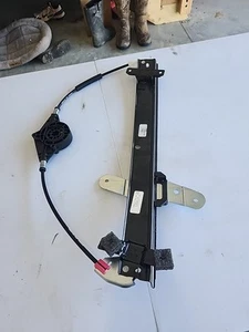 92-2011 CROWN VICTORIA MARQUIS MARAUDER MOTORCRAFT FRONT LH REGULATOR WLR3 NEW - Picture 1 of 3