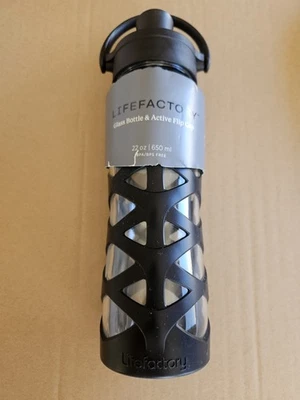 Lifefactory Glass Active Flip Cap Black Silicone Sleeve Water Bottle 22oz USA - Image 1 of 4