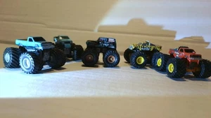 Micro Machines Tuff Trax Monstertrucks Lot Tremor II Gravedigger Wildhair - Bild 1 von 22