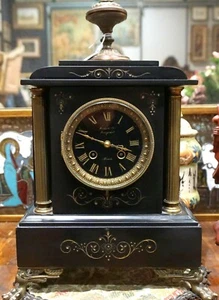 OROLOGIO DA TAVOLO IN MARMO NERO DEL BELGIO MEDAILLE D'OR FOURGEAUD - Foto 1 di 12