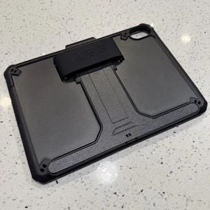 UAG Case For Ipad 10th Gen, Black color Great Condition Never Used - Picture 1 of 5