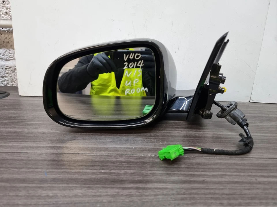 ESPEJO RETROVISOR PLEGABLE ELÉCTRICO DISEÑO R LADO PASAJERO IZQUIERDO VOLVO V40 2012-2016 31299651 Foto 1 de 4