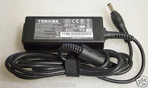 *GENUINE* TOSHIBA MINI NB200 SERIES 30W 19V-1.58A AC ADAPTER - PA3743U-1ACA - Picture 1 of 3
