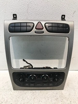 01-05 MERCEDES BENZ W203 C230 TABLERO AC CLIMATIZADOR RADIO BISEL MOLDURA OEM Foto 1 de 4