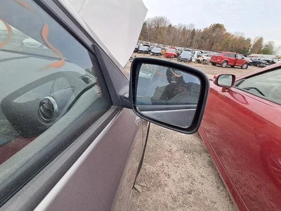 Espelho de porta direito usado serve para: 2013 Nissan Rogue Power grau direito A - Imagem 1 de 4